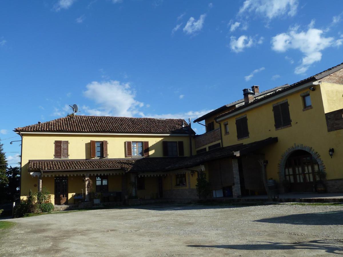 Agriturismo San Martino Castiglione Tinella Exterior foto